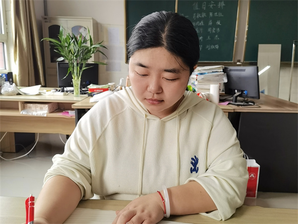 薛媛.jpg