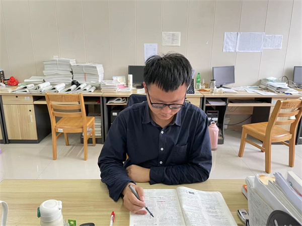 李焕刚.jpg